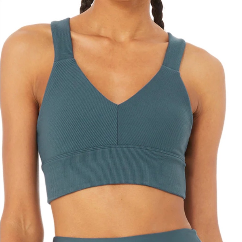 ~ ALO Yoga Emulate bra ~ Size M